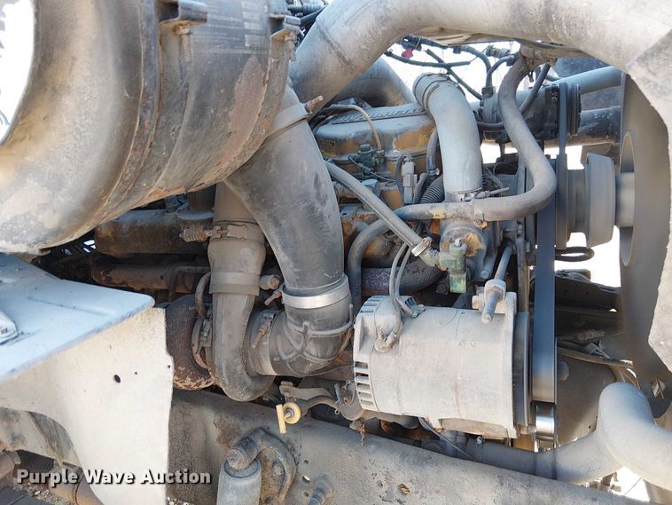 image for item FK0898 1994 Ford L9000 Aero Max semi truck