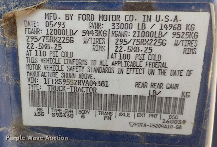 image for item FK0898 1994 Ford L9000 Aero Max semi truck