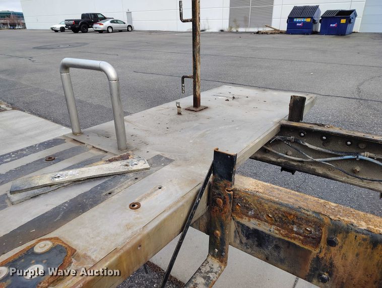 image for item IH9384 2006 Kenworth T800 truck cab and chassis