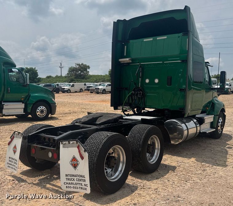 image for item YA0558 2020 International LT625 semi truck