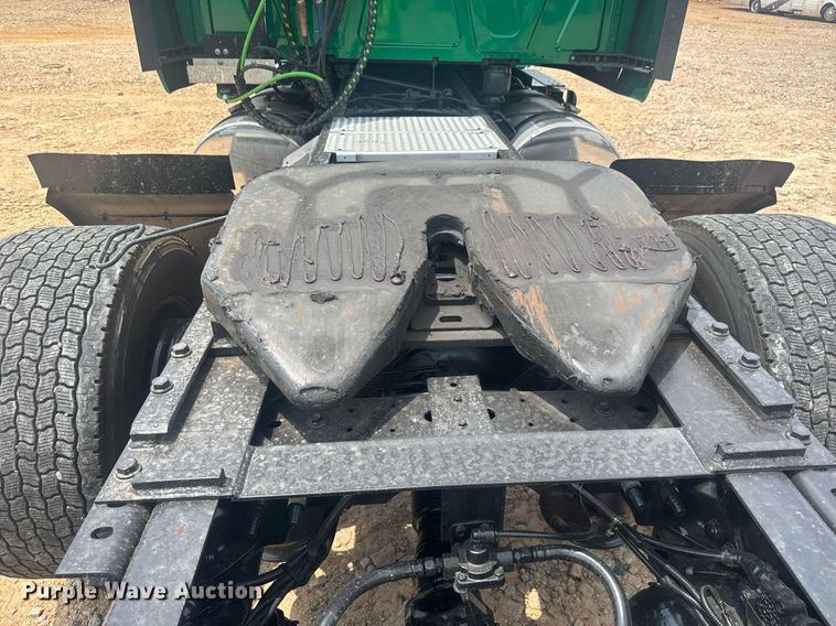 image for item YA0558 2020 International LT625 semi truck