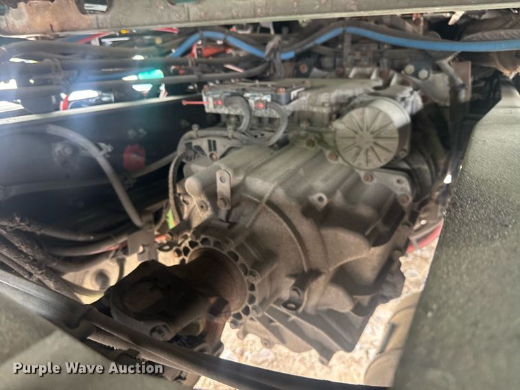 image for item YA0558 2020 International LT625 semi truck