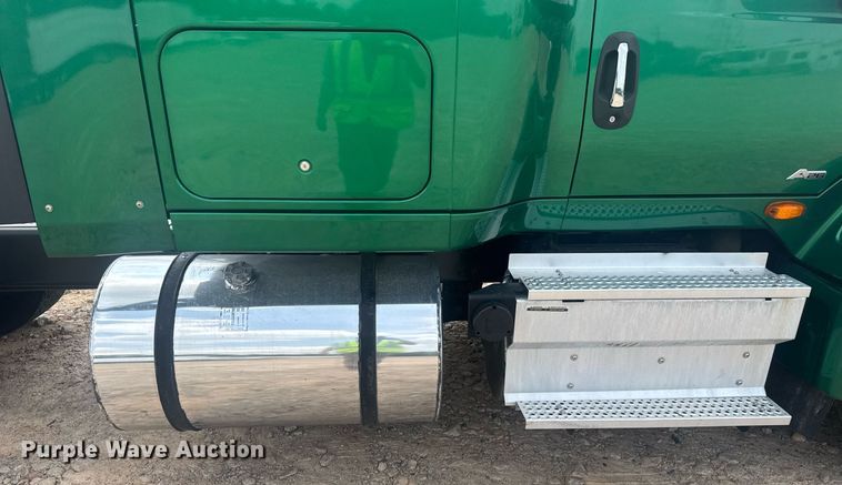 image for item YA0558 2020 International LT625 semi truck