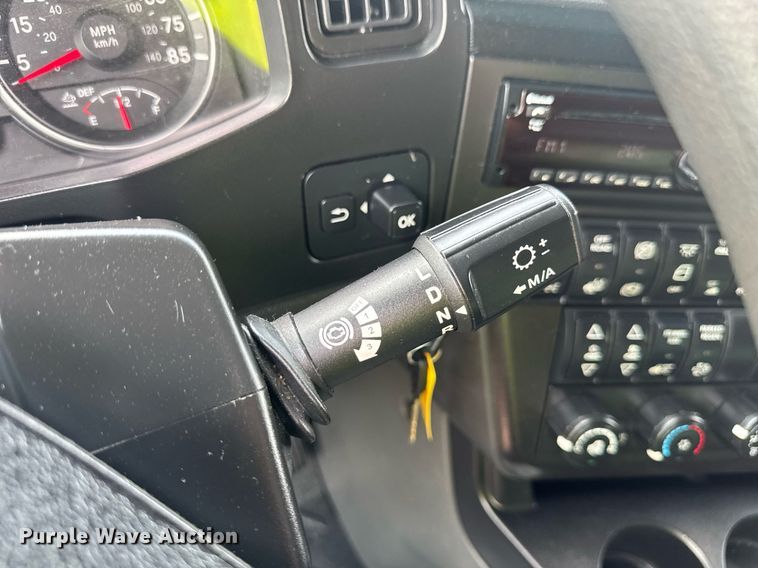 image for item YA0558 2020 International LT625 semi truck