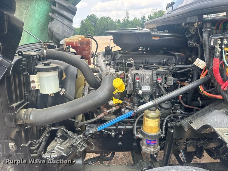 image for item YA0558 2020 International LT625 semi truck