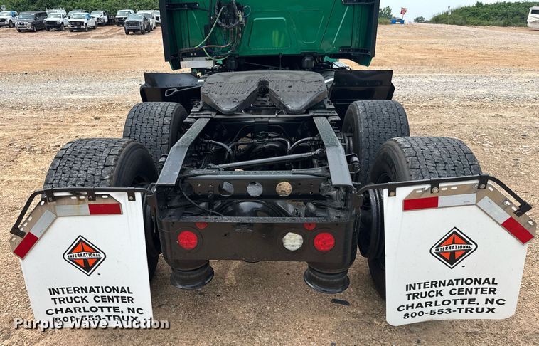 image for item YA0561 2020 International LT625 semi truck