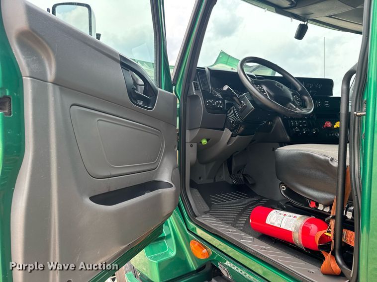 image for item YA0561 2020 International LT625 semi truck