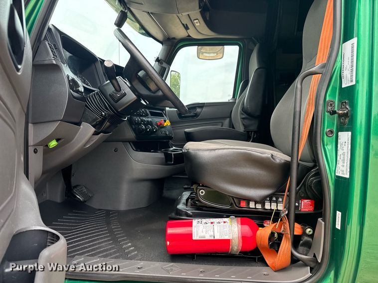 image for item YA0561 2020 International LT625 semi truck