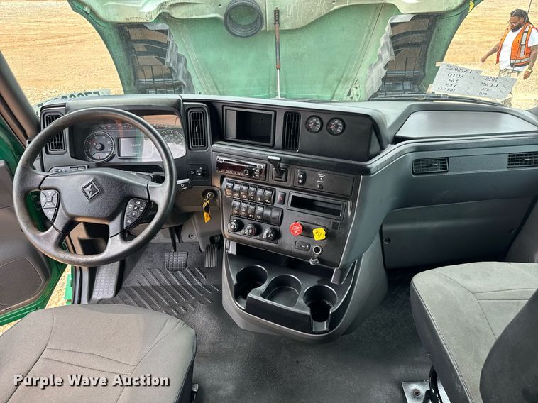 image for item YA0561 2020 International LT625 semi truck