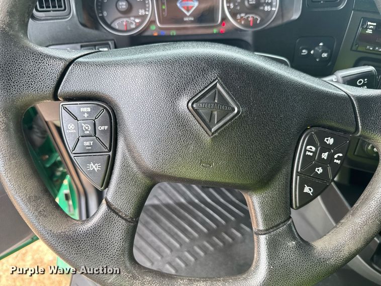 image for item YA0561 2020 International LT625 semi truck