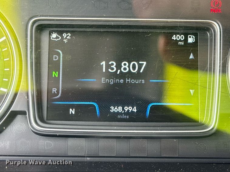 image for item YA0561 2020 International LT625 semi truck