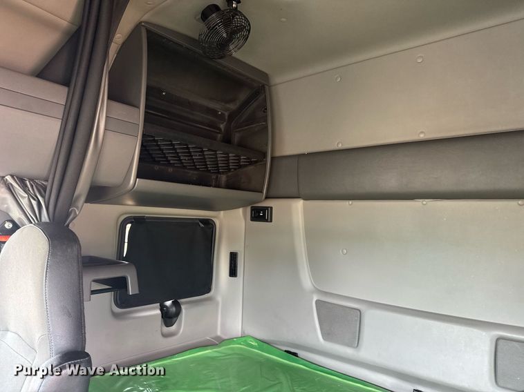 image for item YA0561 2020 International LT625 semi truck