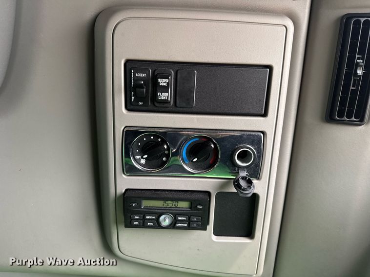 image for item YA0561 2020 International LT625 semi truck