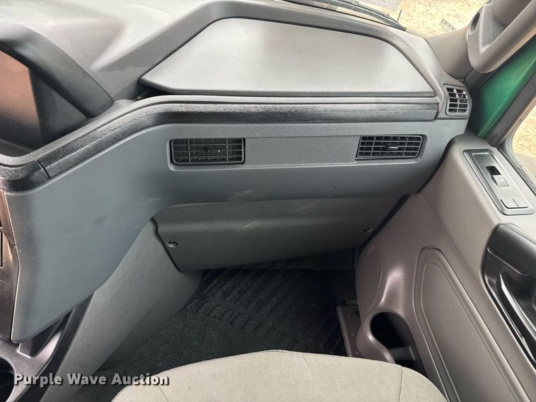 image for item YA0561 2020 International LT625 semi truck