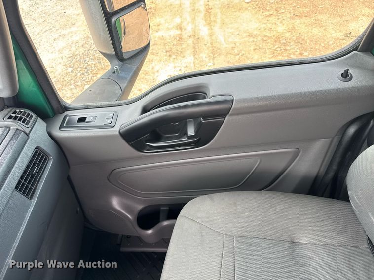 image for item YA0561 2020 International LT625 semi truck