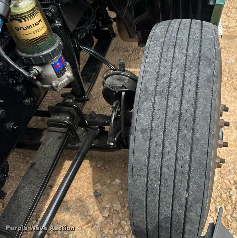 image for item YA0561 2020 International LT625 semi truck