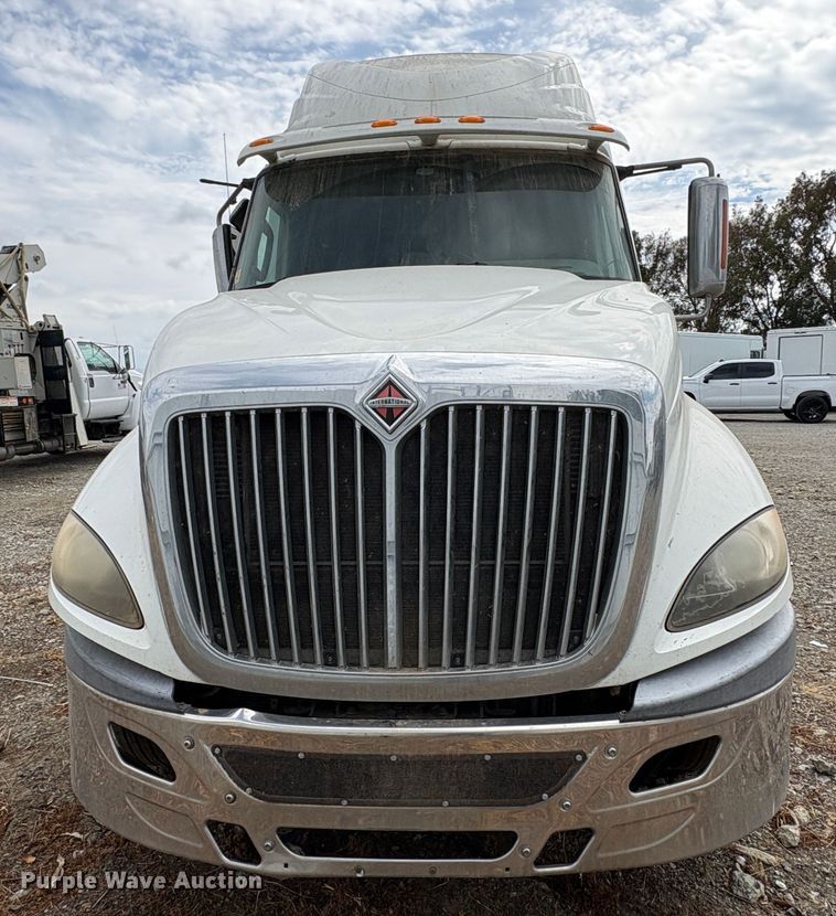 image for item YA0859 2016 International ProStar semi truck