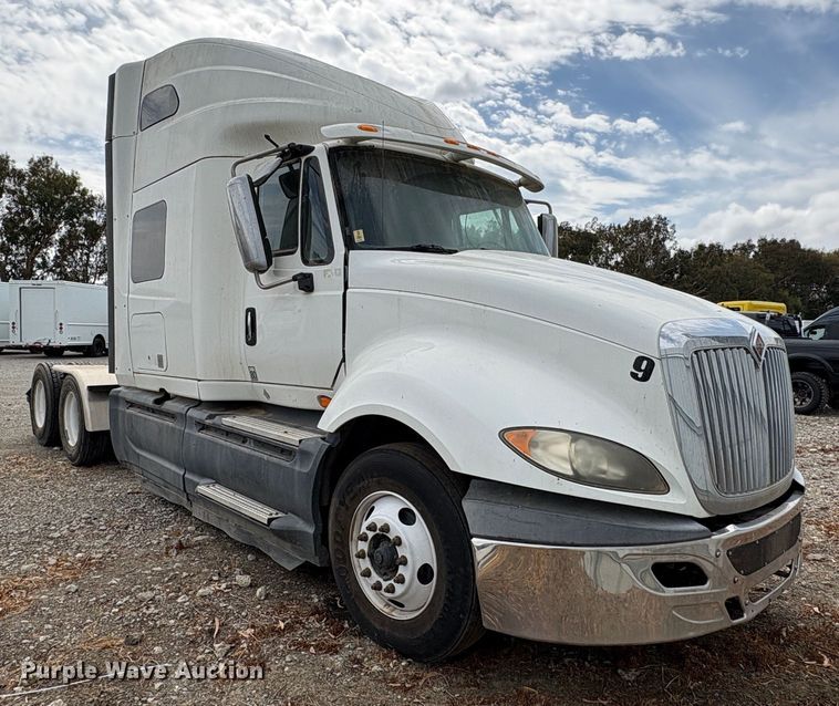 image for item YA0859 2016 International ProStar semi truck