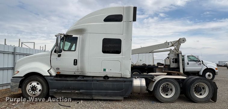 image for item YA0859 2016 International ProStar semi truck