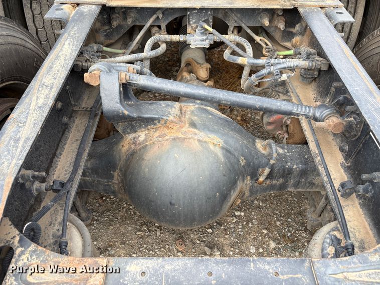 image for item YA0859 2016 International ProStar semi truck