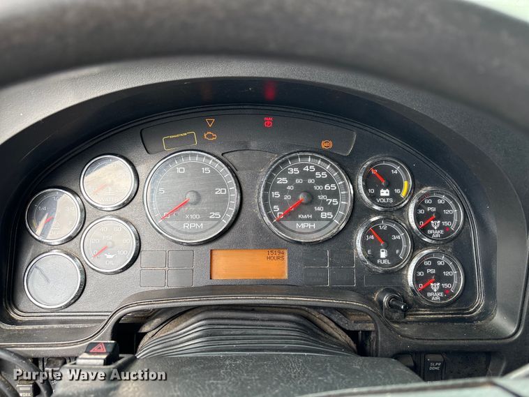 image for item YA0859 2016 International ProStar semi truck