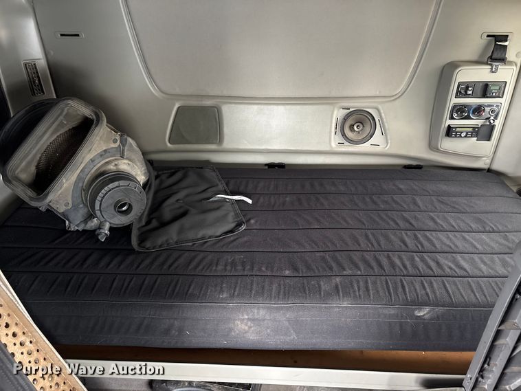 image for item YA0859 2016 International ProStar semi truck