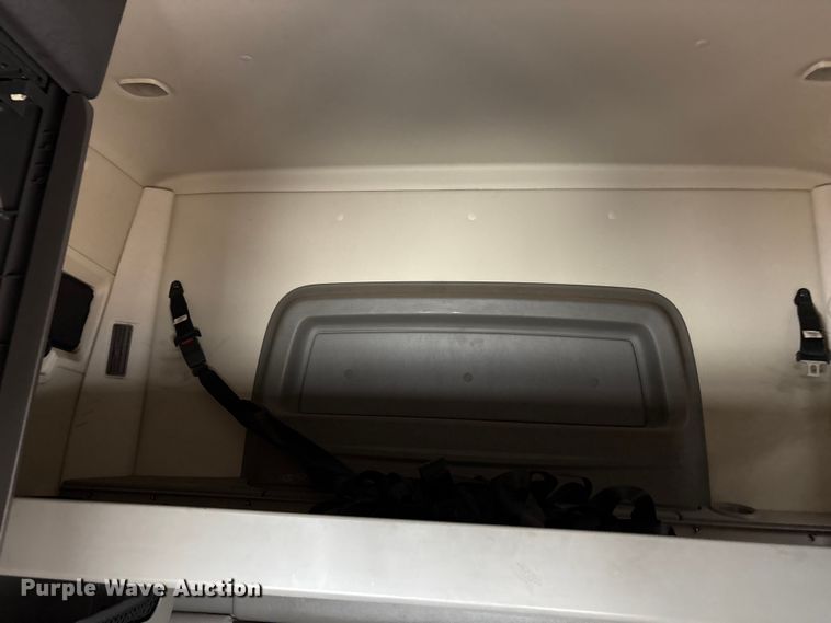 image for item YA0859 2016 International ProStar semi truck