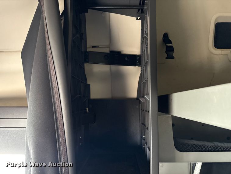 image for item YA0859 2016 International ProStar semi truck