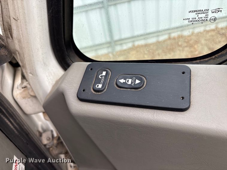 image for item YA0859 2016 International ProStar semi truck