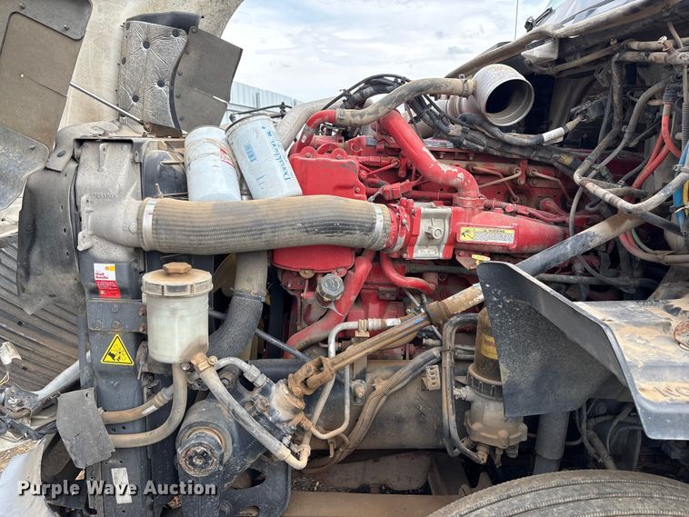 image for item YA0859 2016 International ProStar semi truck