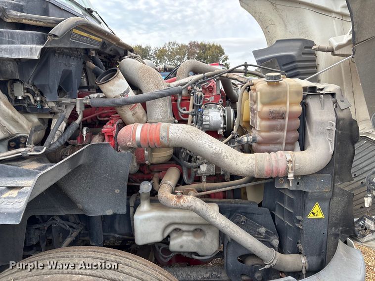 image for item YA0859 2016 International ProStar semi truck