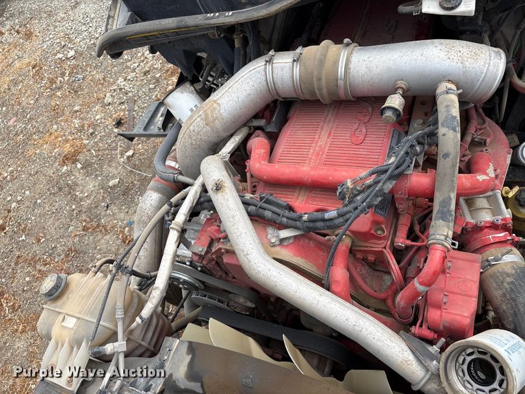 image for item YA0859 2016 International ProStar semi truck