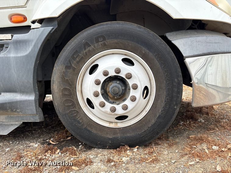 image for item YA0859 2016 International ProStar semi truck