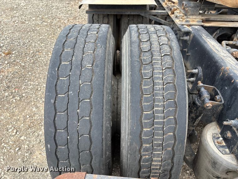 image for item YA0859 2016 International ProStar semi truck