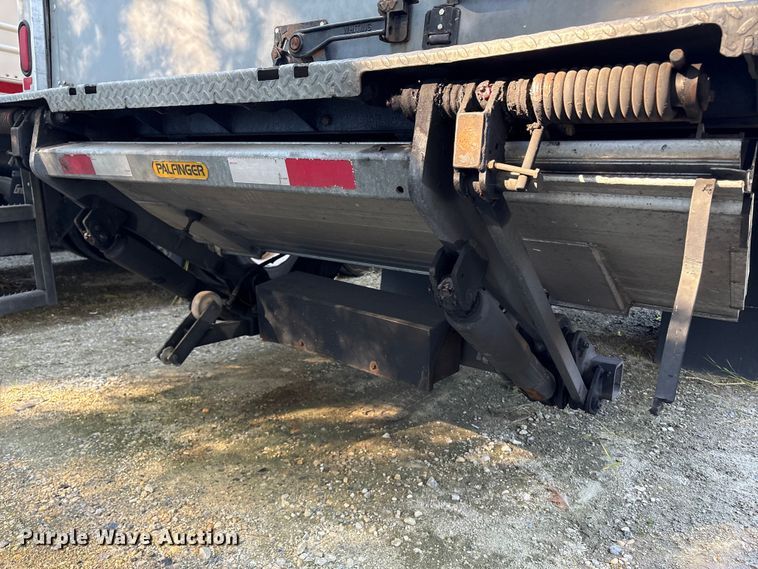 image for item YA1091 2016 Freightliner Business Class M2 box truck