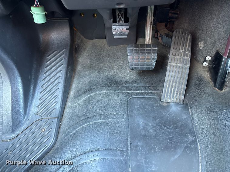 image for item YA1091 2016 Freightliner Business Class M2 box truck