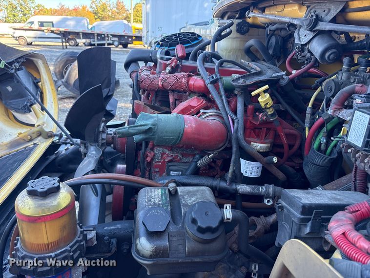 image for item YA1091 2016 Freightliner Business Class M2 box truck