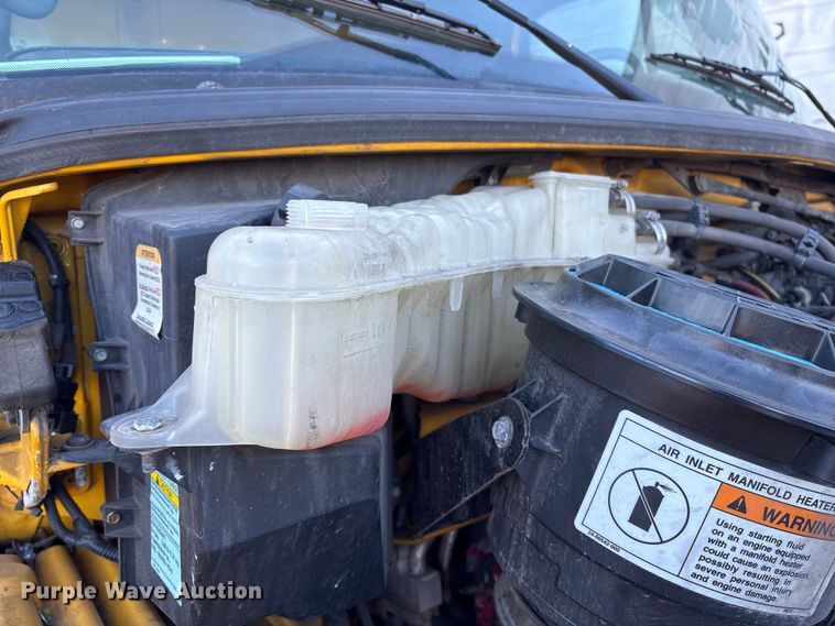 image for item YA1091 2016 Freightliner Business Class M2 box truck