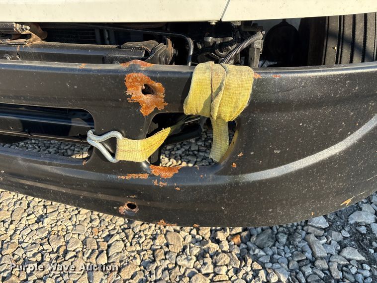 image for item YA1107 2015 International 4300 box truck