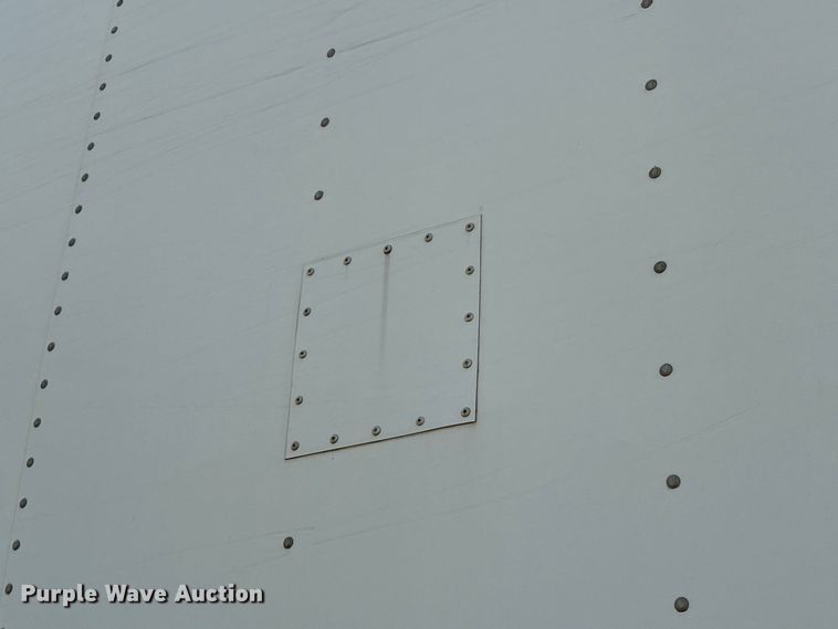 image for item YA1107 2015 International 4300 box truck