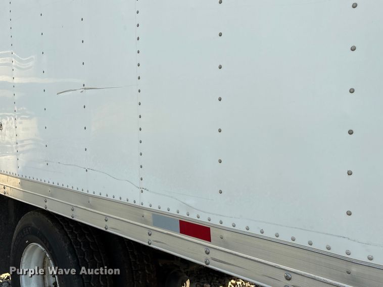 image for item YA1107 2015 International 4300 box truck