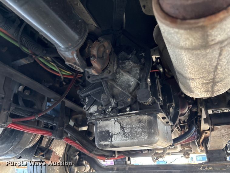 image for item YA1107 2015 International 4300 box truck