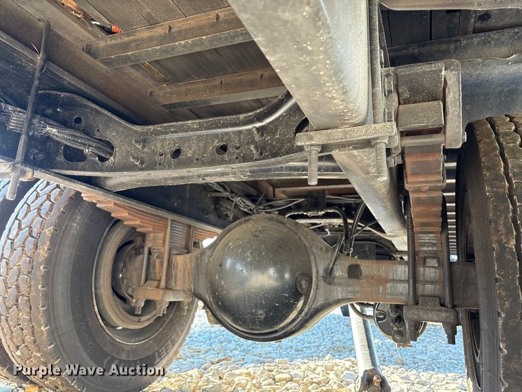 image for item YA1107 2015 International 4300 box truck