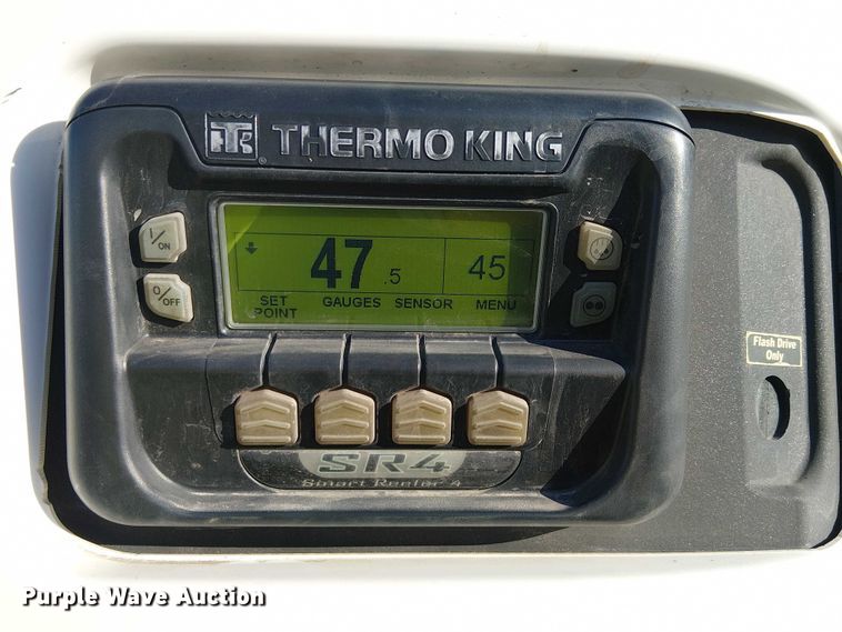 image for item YA1355 2016 Utility VS2RA refrigerated van trailer