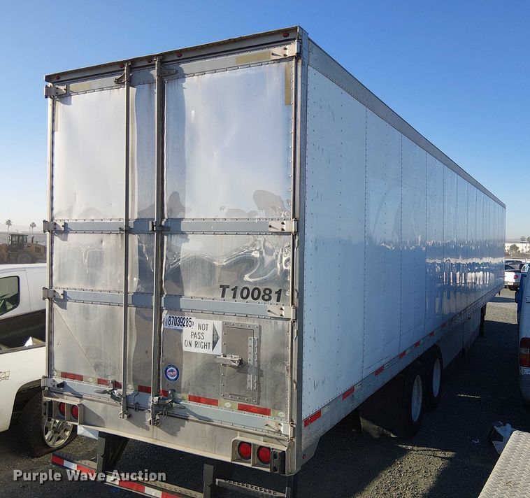 image for item YA1355 2016 Utility VS2RA refrigerated van trailer