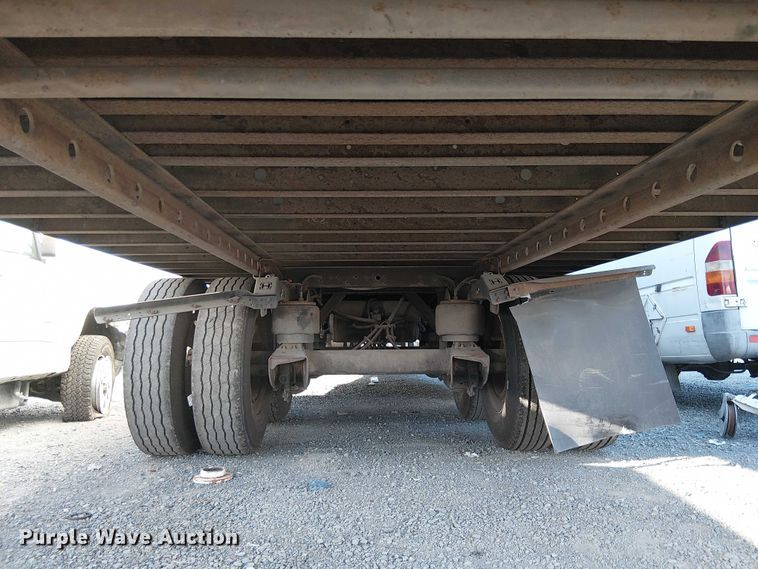 image for item YA1355 2016 Utility VS2RA refrigerated van trailer