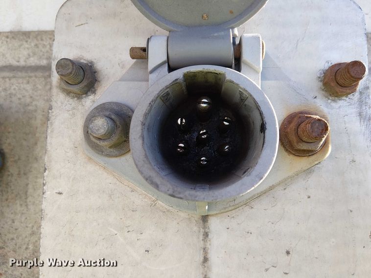 image for item YA1355 2016 Utility VS2RA refrigerated van trailer