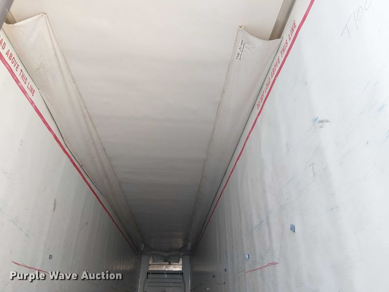 image for item YA1355 2016 Utility VS2RA refrigerated van trailer