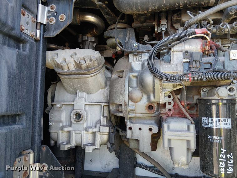 image for item YA1355 2016 Utility VS2RA refrigerated van trailer