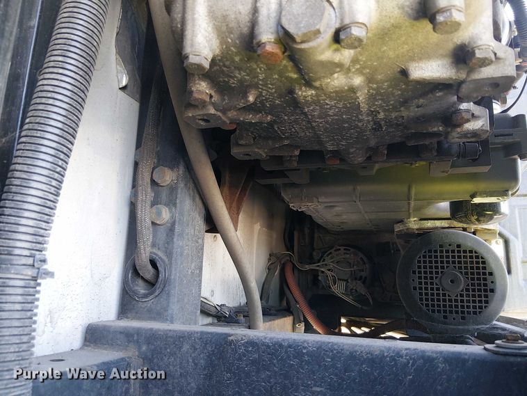 image for item YA1355 2016 Utility VS2RA refrigerated van trailer